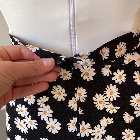 Bea Floral Print Crepe Midi Skirt - Picture 6 of 7